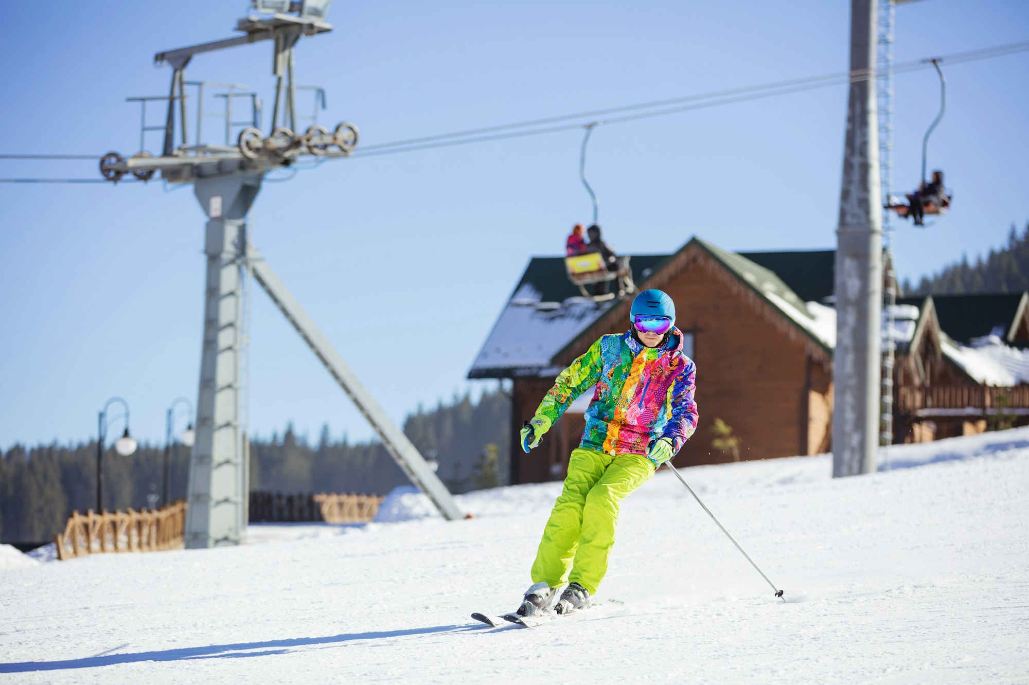 Vrouw op skipiste